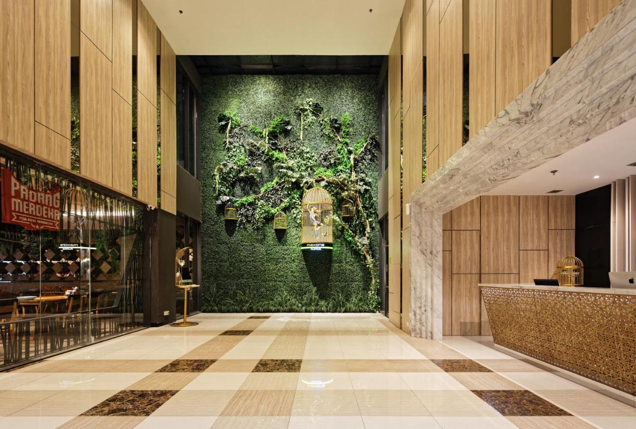 Maxone Platinum Hayam Wuruk Hotel Jakarta Kültér fotó