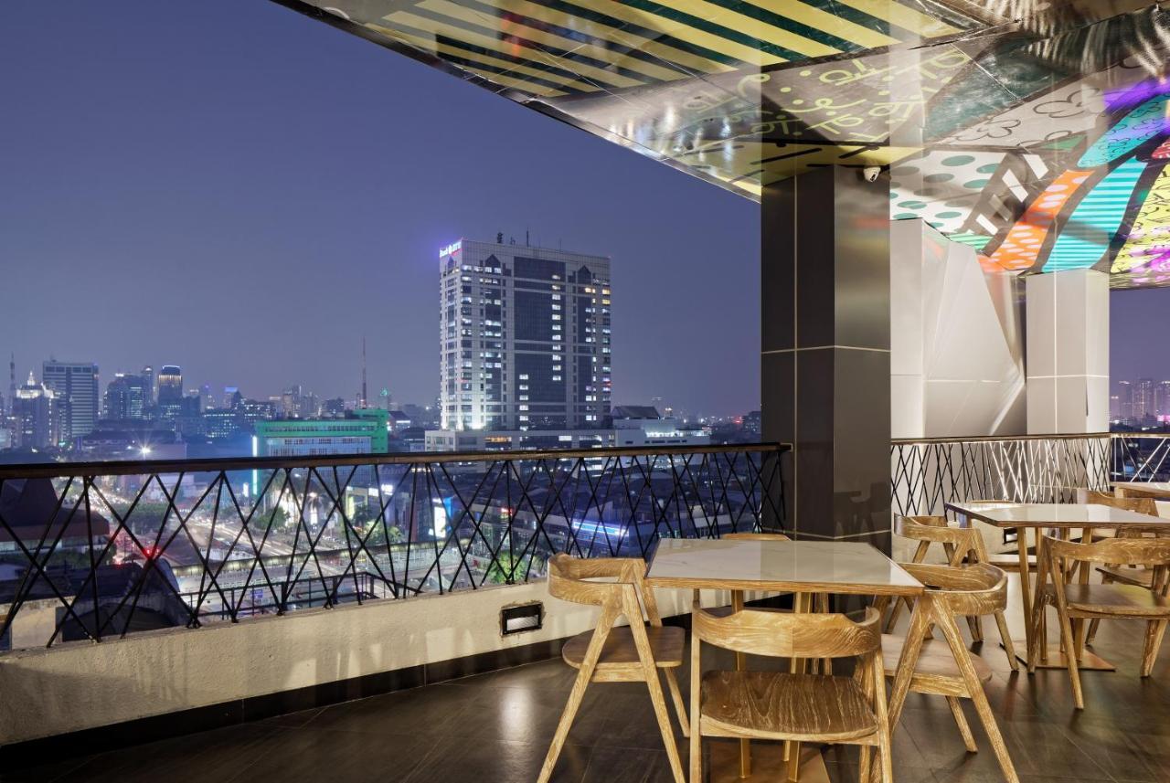 Maxone Platinum Hayam Wuruk Hotel Jakarta Kültér fotó